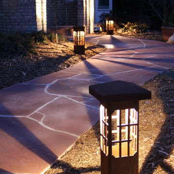 Lantern Mini Bollard (24") at driveway