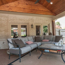 backyard/ covered patio