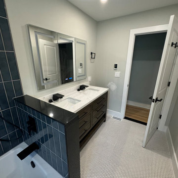 Modern Primary Bathroom Remodel – Montclair, NJ