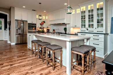 Inspiration for a transitional kitchen in San Diego.