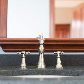 Bathroom / Willow Street