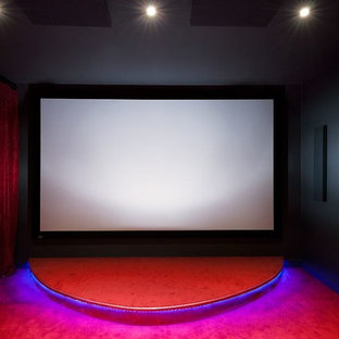 Home theater - modern home theater idea in Le Havre