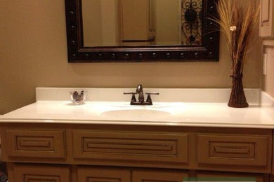 Example of a classic bathroom design in Houston