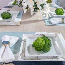Dining table setting