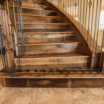 Reclaimed Oak Random 4"-8" Widths with Hit / Skip Saw Kerf