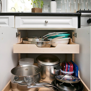Kitchen & Closet Organization -- Lawrence, New York
