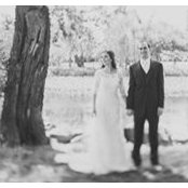Angela Mena's photo