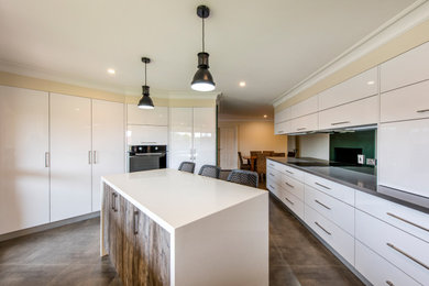 Photo of a contemporary kitchen in Perth.