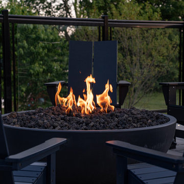 Contemporary Fire Pit Lounge & Outdoor Gathering Space
