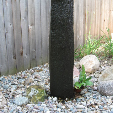 Fountainscapes: Bubbling Boulder, Spilling Urns, and Other Vignette Fountains