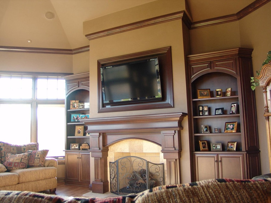 Traditional Living Room With Built-Ins - Television Install