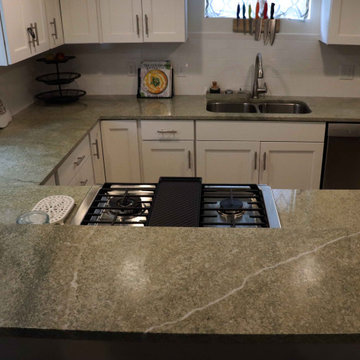 Farmhouse Style Rental- Coast Green