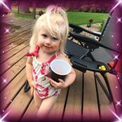 Mallory Schwalbach's photo