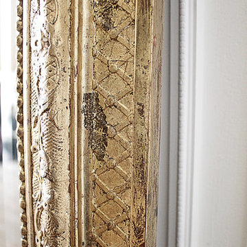 Early 20th Century Louis Philippe Style Giltwood Mirror with Clamshell Carvings