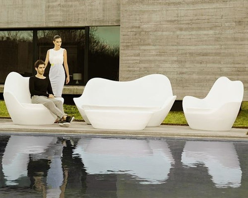 Outdoor Lounge Chairs