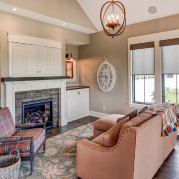 A Timeless Silhouette - Family Room