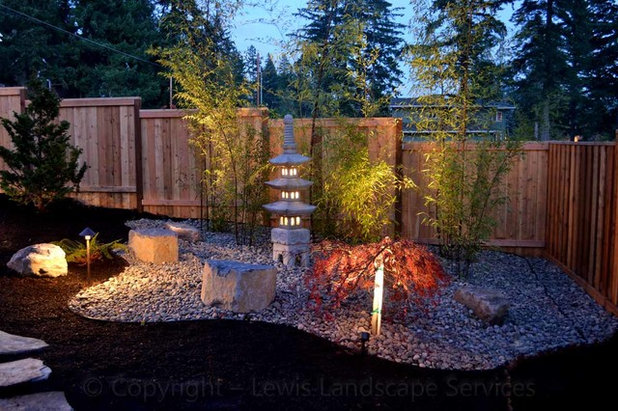 Восточный Сад by Lewis Landscape Services, Inc.