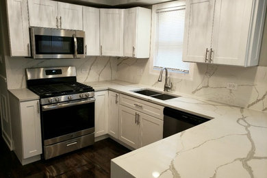 Home design - modern home design idea in Chicago