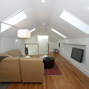Cambridge Multi-Family (Huron Ave) - Family Room