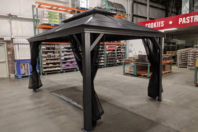 Patio - traditional patio idea in Calgary
