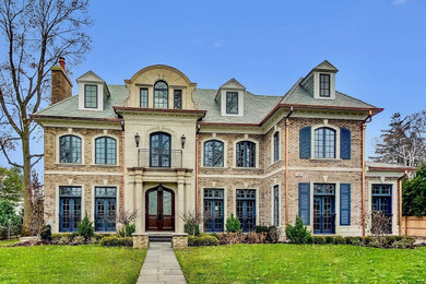 Exterior home photo in Chicago