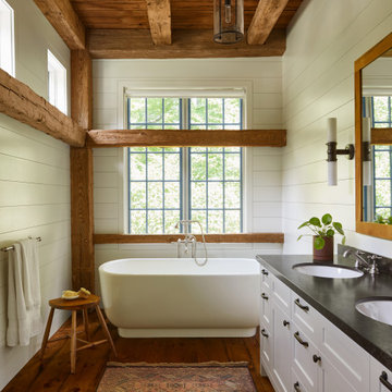Berkshires Red Barn - Master Bathroom