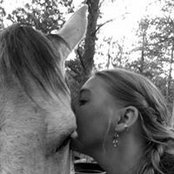 Chloe Walker's photo