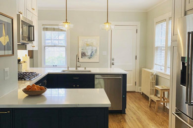 Inspiration for a kitchen remodel in Milwaukee