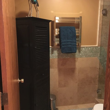 Midland - Transitional Bathroom