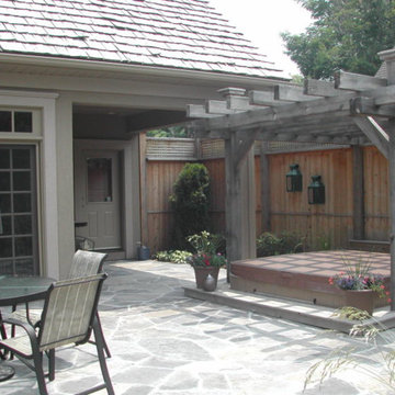 hot tub/arbour/mortared random flagstone