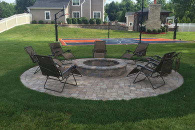 Inspiration for a patio remodel in Chicago