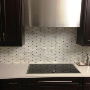 Calacatta Gold Octagono Backsplash