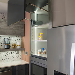 Wellborn Cabinet's Aspire Series - Regal Door Collection - Brilliant Door Collec - Kitchen Cabinetry