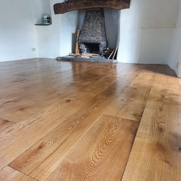 Wide plank oak floorboards from Original Oak Flooring in Wiltshire.jpg