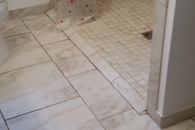 Bathroom - traditional bathroom idea in Atlanta