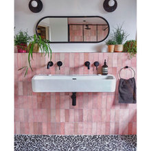 Guest bath/powder room