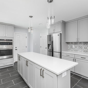 Deerfield Modern Kitchen