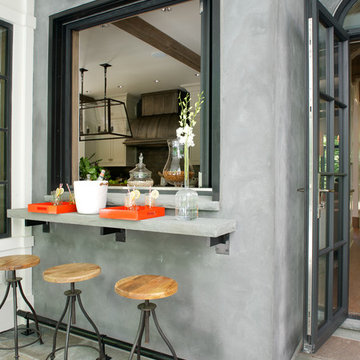 Transitional Patio