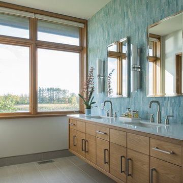 Robust River House