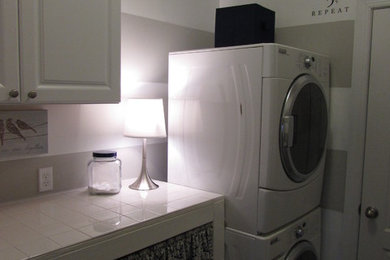 Inspiration for a transitional laundry room remodel in Raleigh