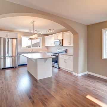 Kitchen & Dining Area
