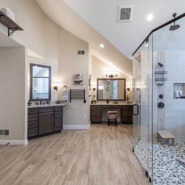 Spacious Bright Bathroom