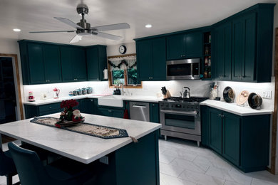 Kitchen - transitional kitchen idea in Other