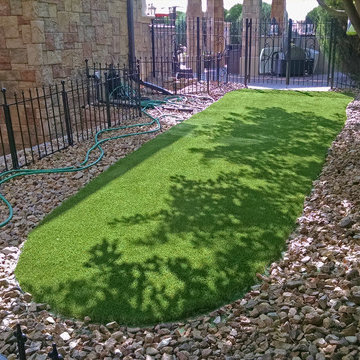 Artificial Grass with Rock Bed Border