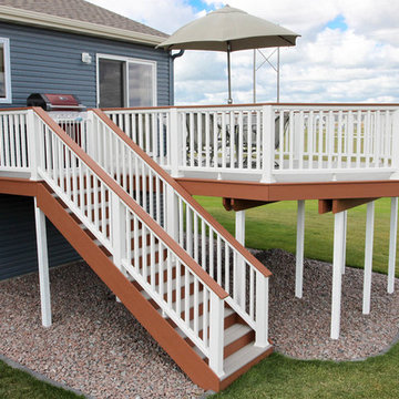 Upper Level Deck