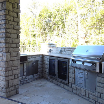 Outdoor Kitchen and Living