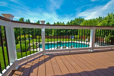 Elegant deck photo in Baltimore