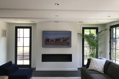 Living Room Surround System with Samsung "Frame" Art TV