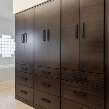 Via Toluca Master Bath