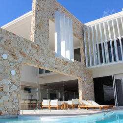 Burnie Irregular Walling Beach House Gold Coast - Landscaping Stones and Pavers